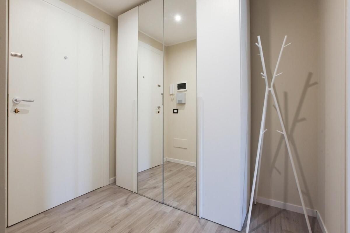 Apartment Station Spacious 2br Flat Mailand